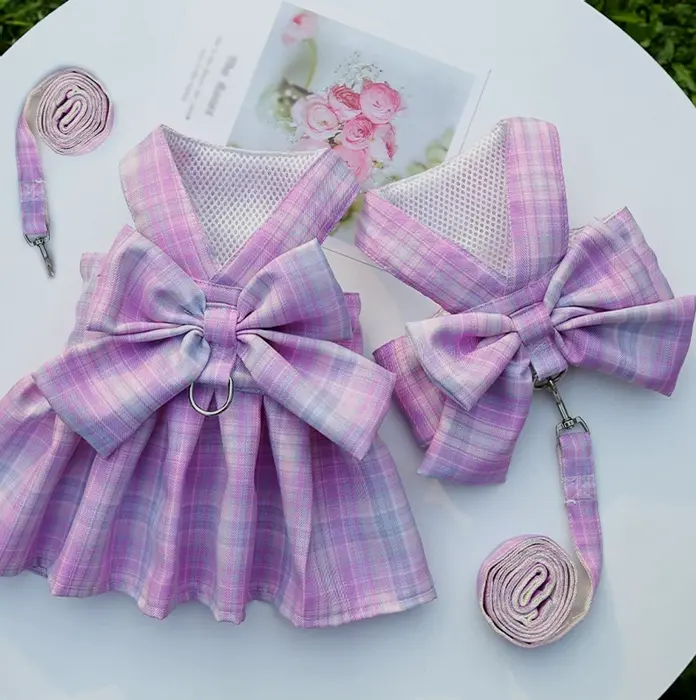 Pet Leash Set with Cute Plaid Design